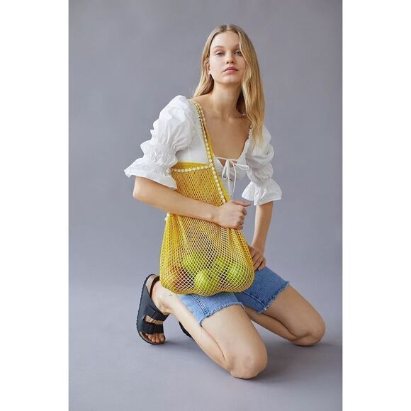 New Urban Outfitters UO Yellow Daisy Trim Market Bag - Picture 1 of 6